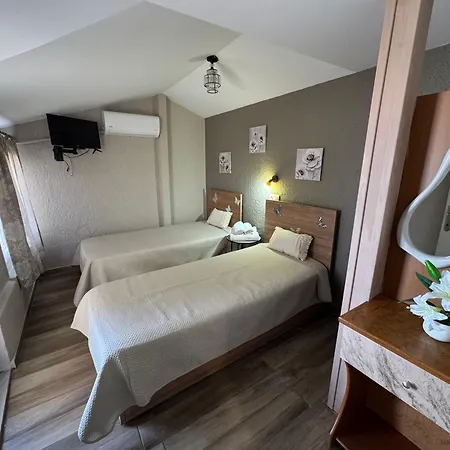 Dora Casa de hóspedes 3*