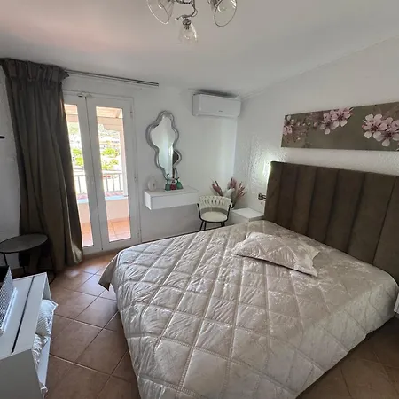 Dora Guest house