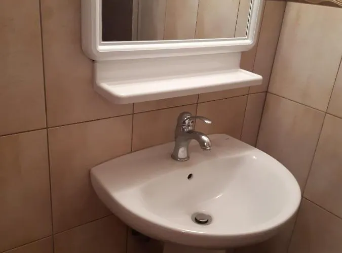 Casa de hóspedes Dora 3*